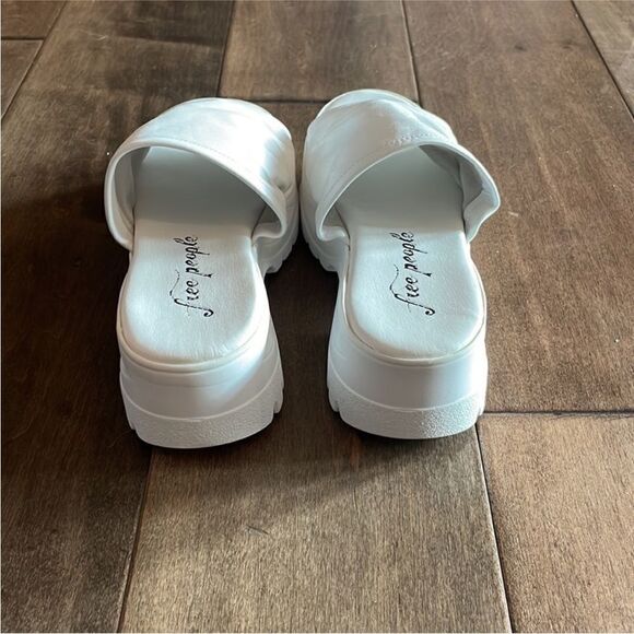 Free People Poolside White Leather Sporty Sandals Mule US 7 EU 37 Sold Out! - Picture 6 of 8